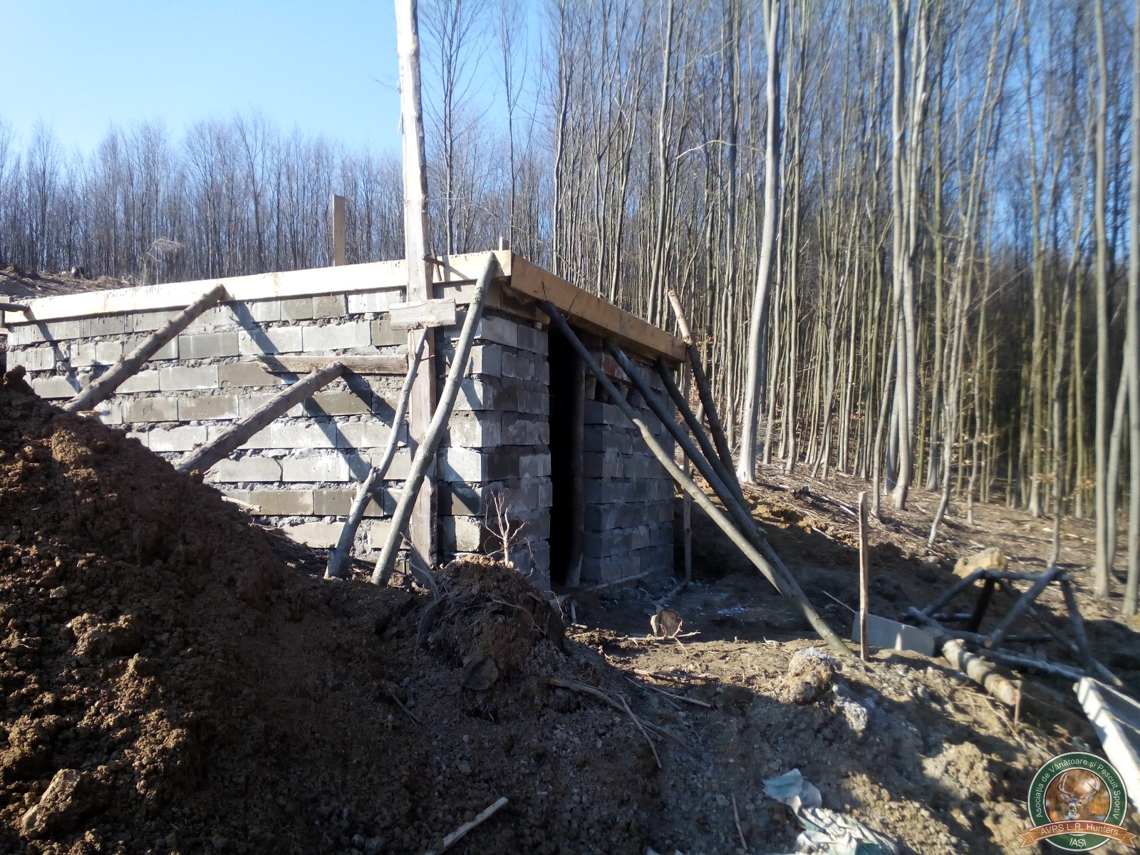 avps-lr-hunters-constructii_vanatoaresti-13